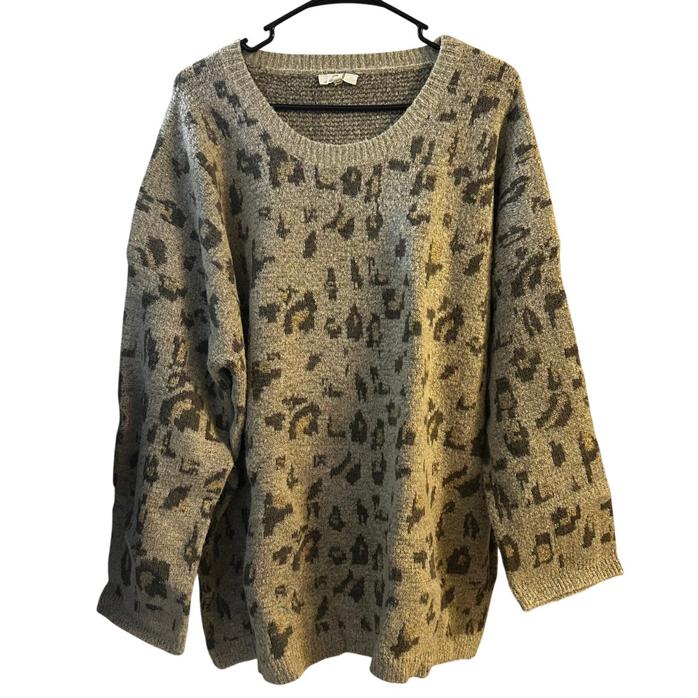 Easel Los Angeles Women's 2X Leopard Print Knit Sweater Grey‎ Tan ET10766X
